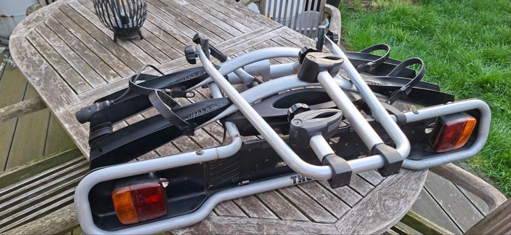 Porte-vélos Thule Euroway 945, inclinable, Support d'attelage, 2 vélos, Pneus larges, Enlèvement