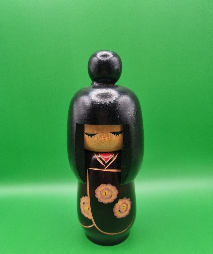 Black Kimono Okappa kokeshi (probablement) Kunio Miyagawa, Enlèvement ou Envoi, Japon, Bois, 17 cm