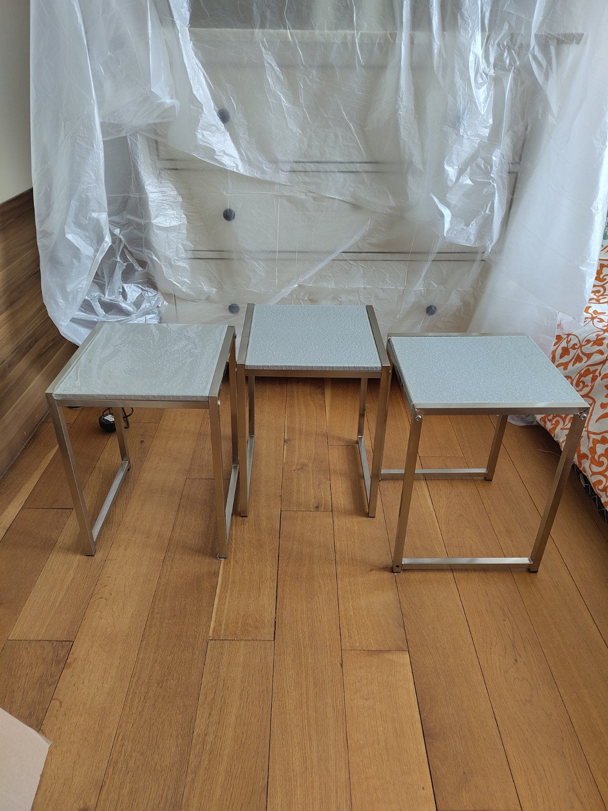 3 petites tables d'appoints, Maison & Meubles, Carré, Enlèvement, Utilisé, Moins de 50 cm