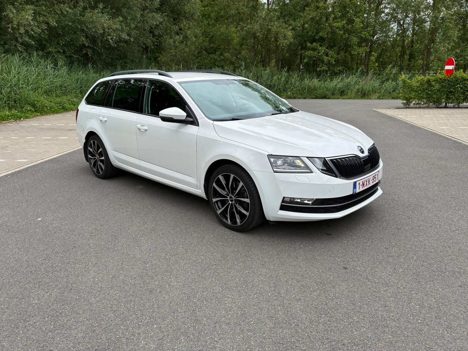 Škoda Octavia Combi 2.0 TSI DSG– 2019, Auto's, Stof, Wit, Break, 5 deurs