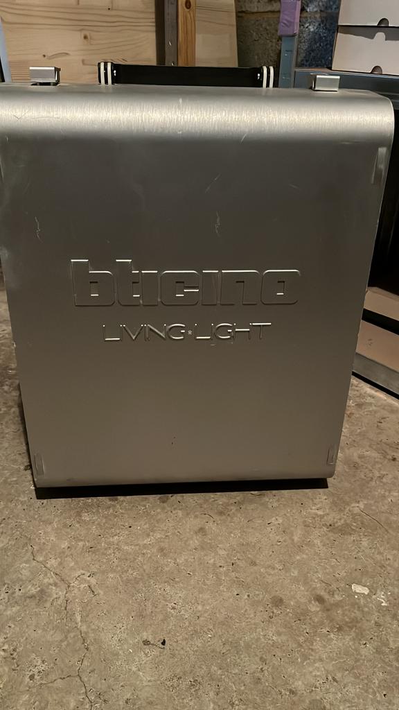 Bticino valise de presentation cache interrupteur, Ophalen of Verzenden, Zo goed als nieuw, Schakelaar