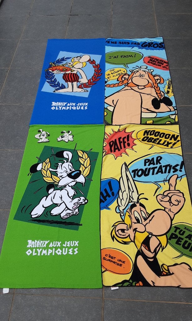Strips strandhanddoeken , Asterix , nieuw , figuren Idefix, Boeken, Stripverhalen, Nieuw, Ophalen of Verzenden, Goscinny - Uderzo