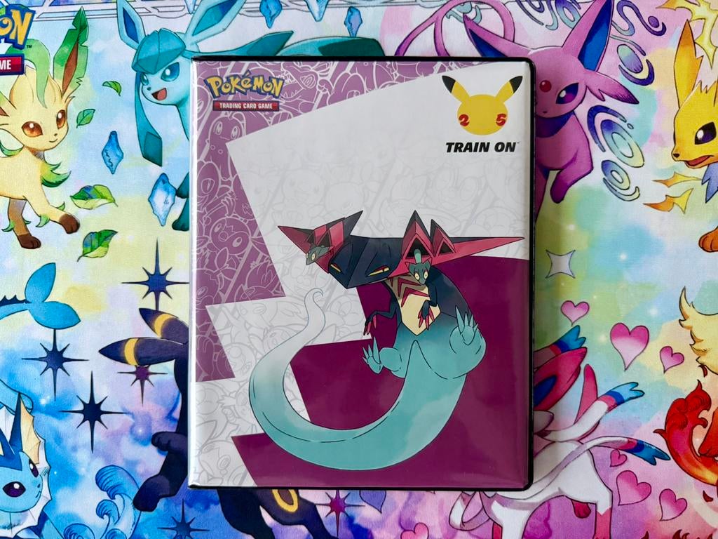Pokémon TCG Celebrations Dragapult (4 Pocket binder), Ophalen of Verzenden, Zo goed als nieuw