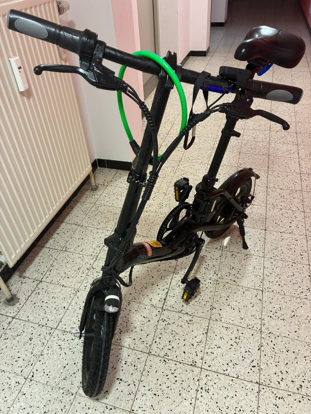 SUPERLICHTE OPVOUWBARE MINI-ELEKTRISCHE FIETS ALS NIEUW, Ophalen, Zo goed als nieuw
