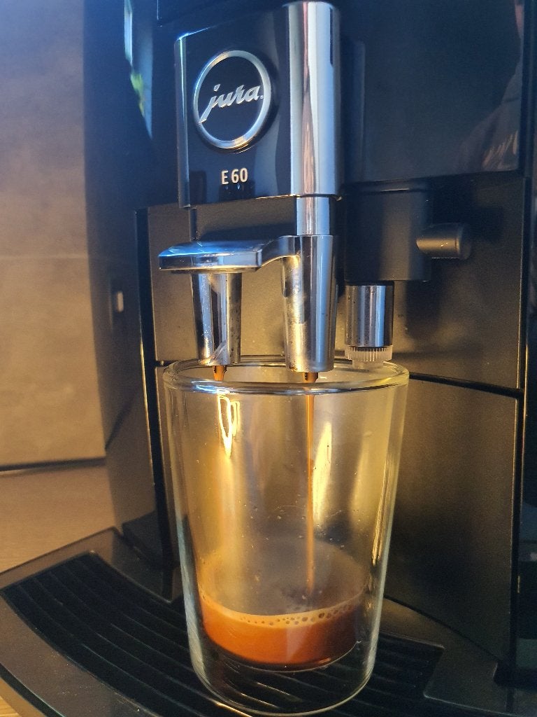 Jura E60 gereviseerd!, Elektronische apparatuur, Koffiezetapparaten, Ophalen, Afneembaar waterreservoir, Espresso apparaat, Refurbished