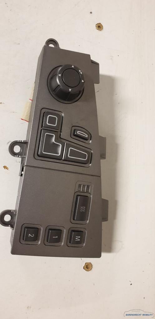 Schakelaar stoelverstelling stoelverwarming BMW 7 Serie E65, Petuelring 130
80788  Munich, DE, Gebruikt, Info@bmw.de, BMW