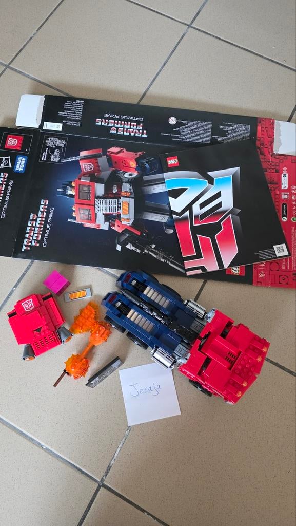 Optimus prime 10302 te koop wegens plaatsgebrek, Ophalen