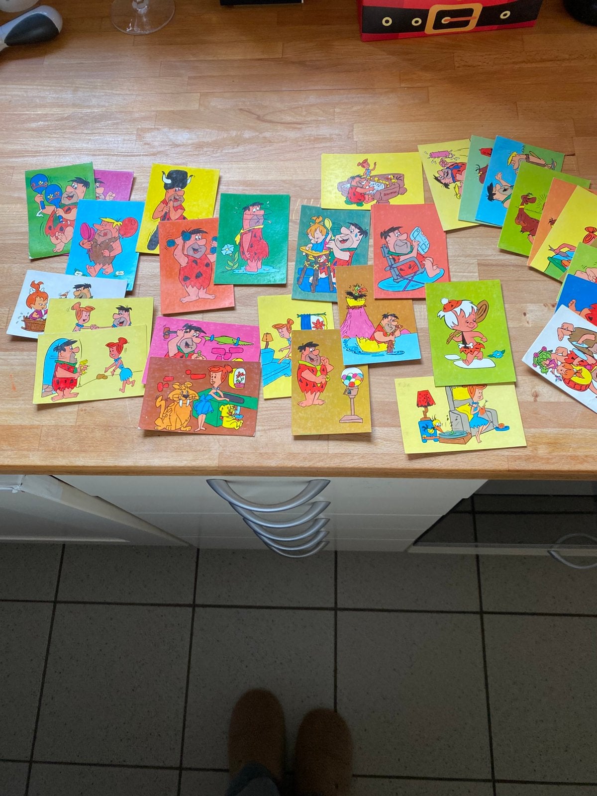 +/- 33 prentjes Flinstones, Verzamelen, Ophalen of Verzenden, Zo goed als nieuw