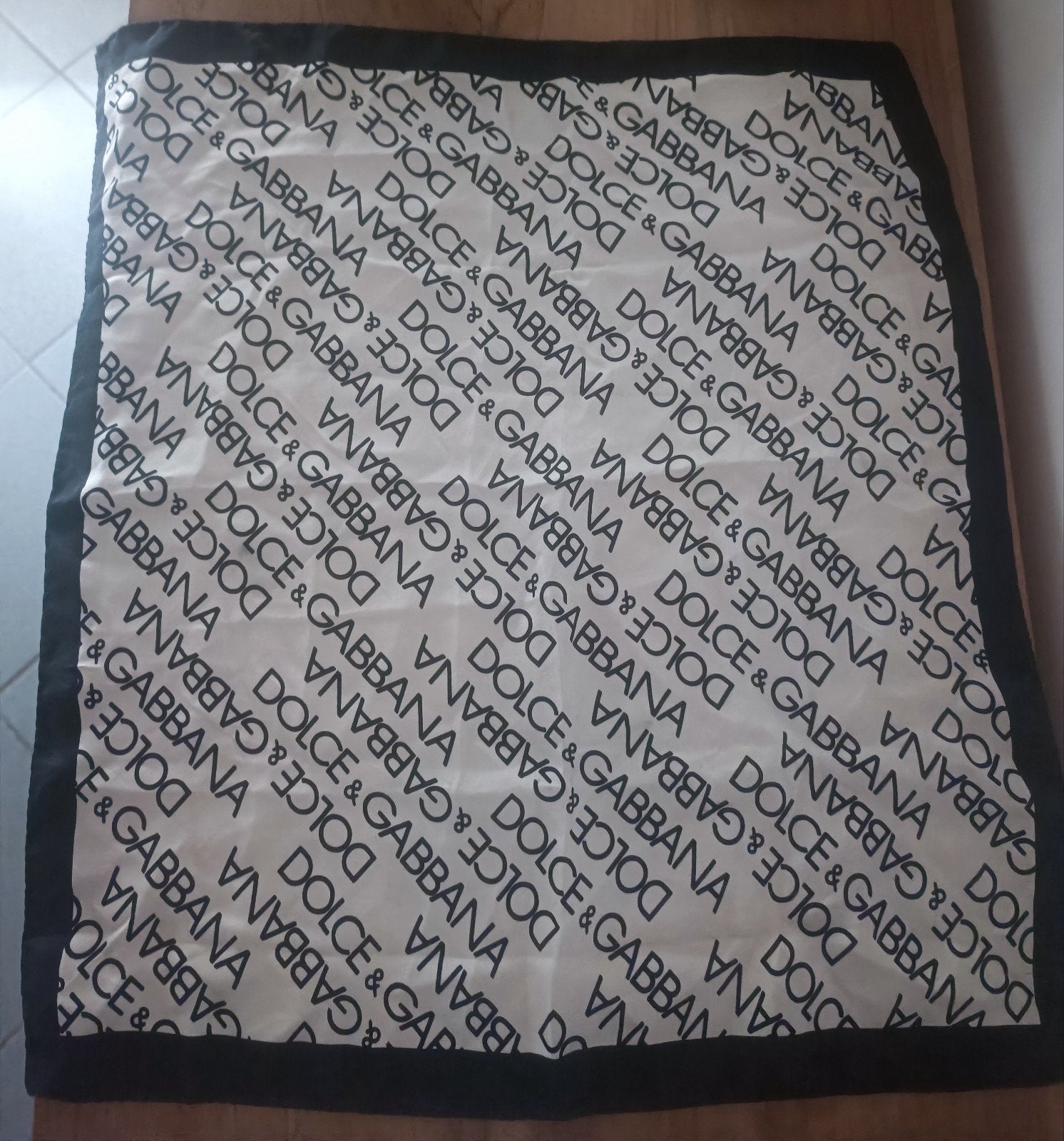écharpe en soie d&g pour femme, Enlèvement ou Envoi, Blanc