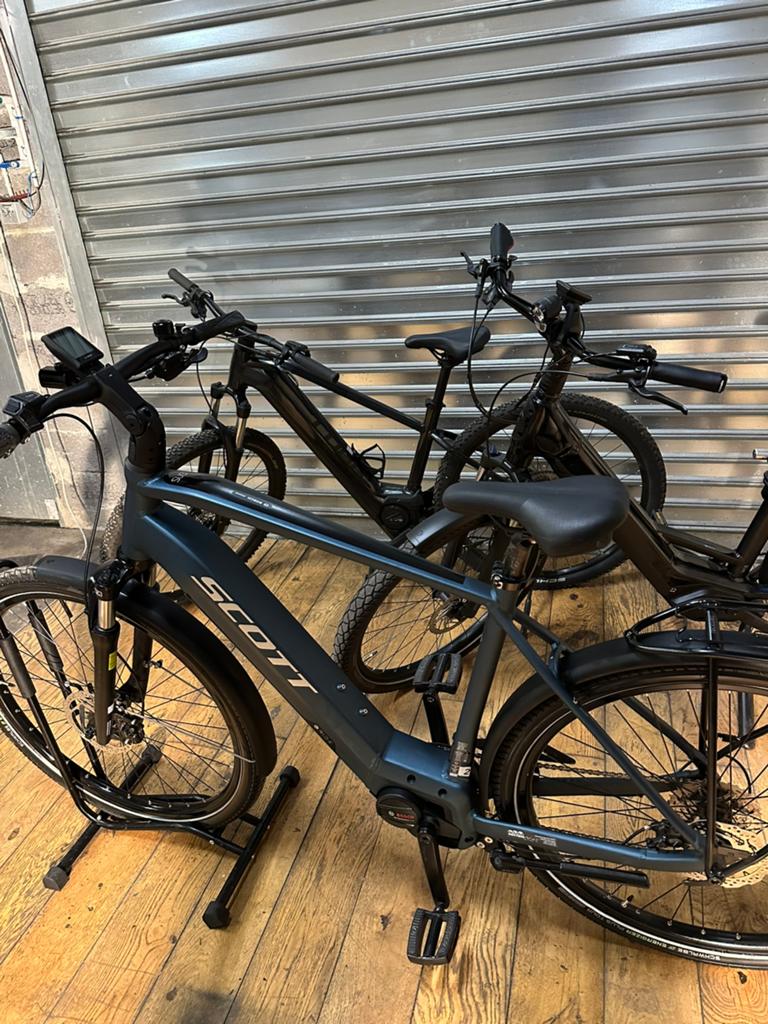 Scott Subfiets, Fietsen en Brommers, Elektrische fietsen, Zo goed als nieuw, Cube, 55 tot 59 cm, 50 km per accu of meer, Ophalen