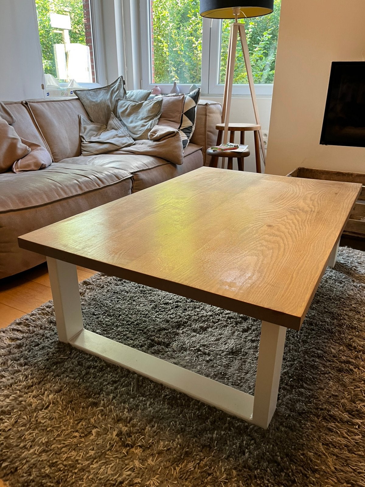 Table basse en bois avec pieds laqués blancs 120x 79 x 40, Maison & Meubles, Comme neuf, 100 à 150 cm, Enlèvement, Rectangulaire