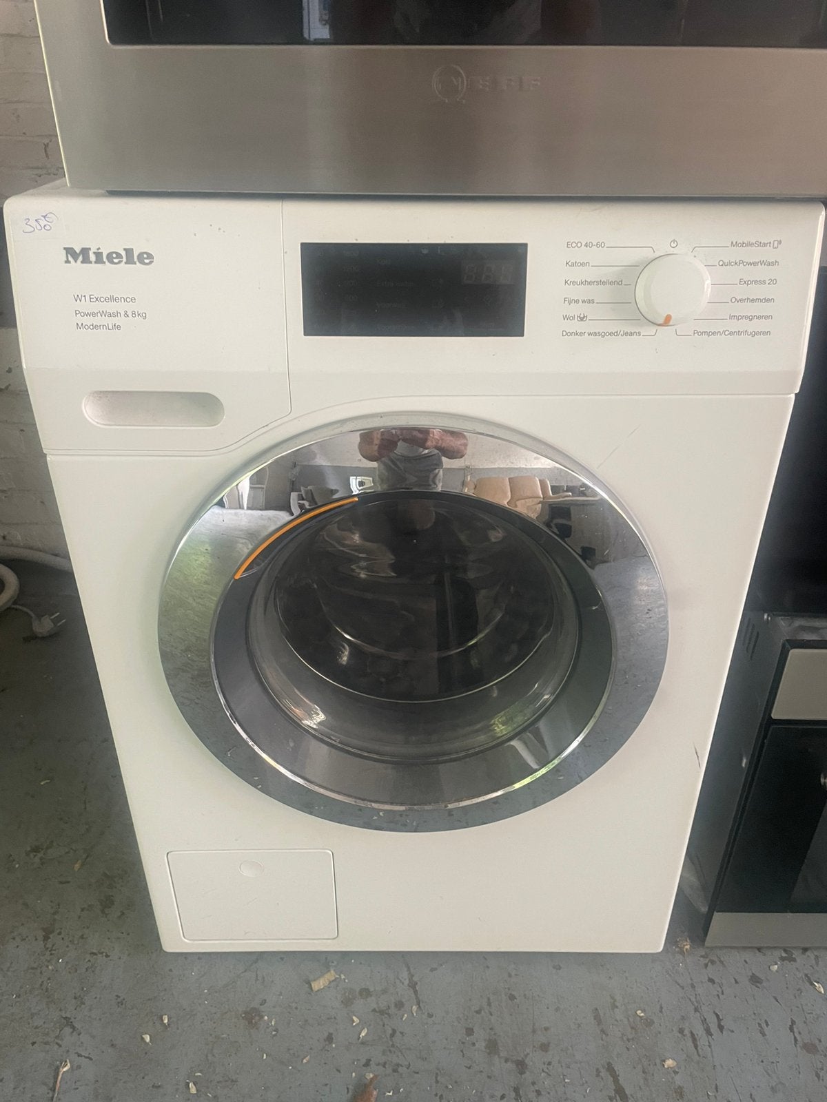 Miele W1 excellence 8 kg 1600 rpm wasmachine, Ophalen, 1200 tot 1600 toeren, 8 tot 10 kg, Zo goed als nieuw