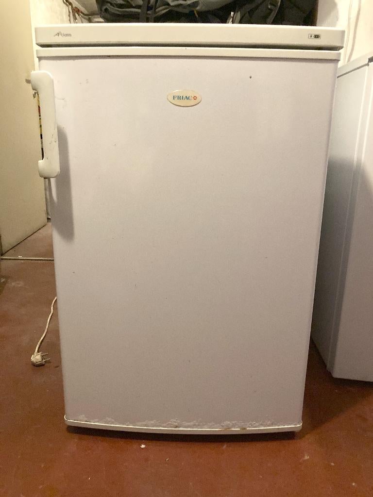 Gratis Diepvries 90L (gereserveerd), Elektronische apparatuur, Gebruikt, Minder dan 60 cm, Vrijstaand, Ophalen