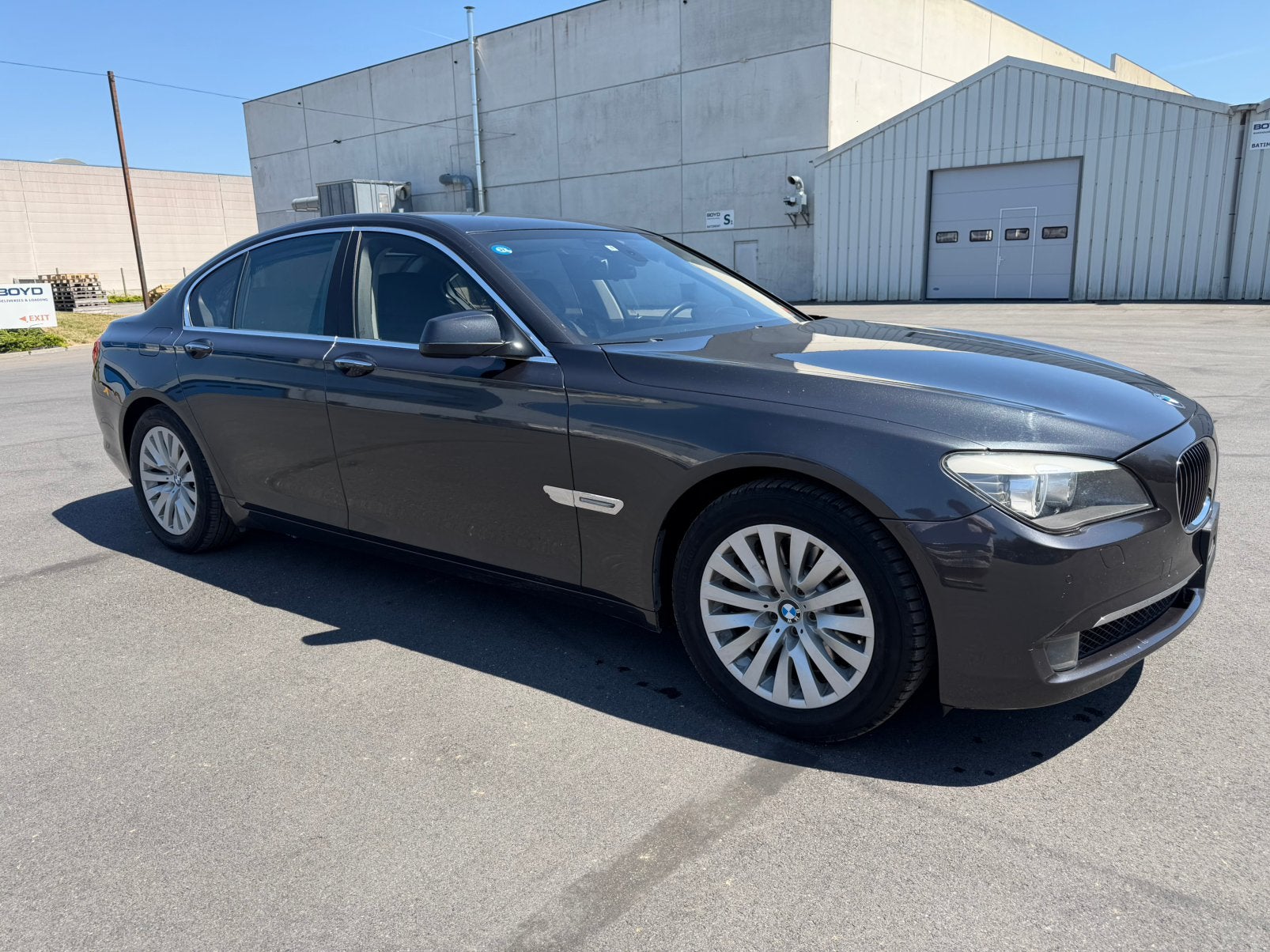 Bmw 750 i 4.4 ess 2009 107000km controle ok euro5 garantie, Auto's, BMW, Bedrijf, 7 Reeks, ABS, Achteruitrijcamera, Adaptieve lichten