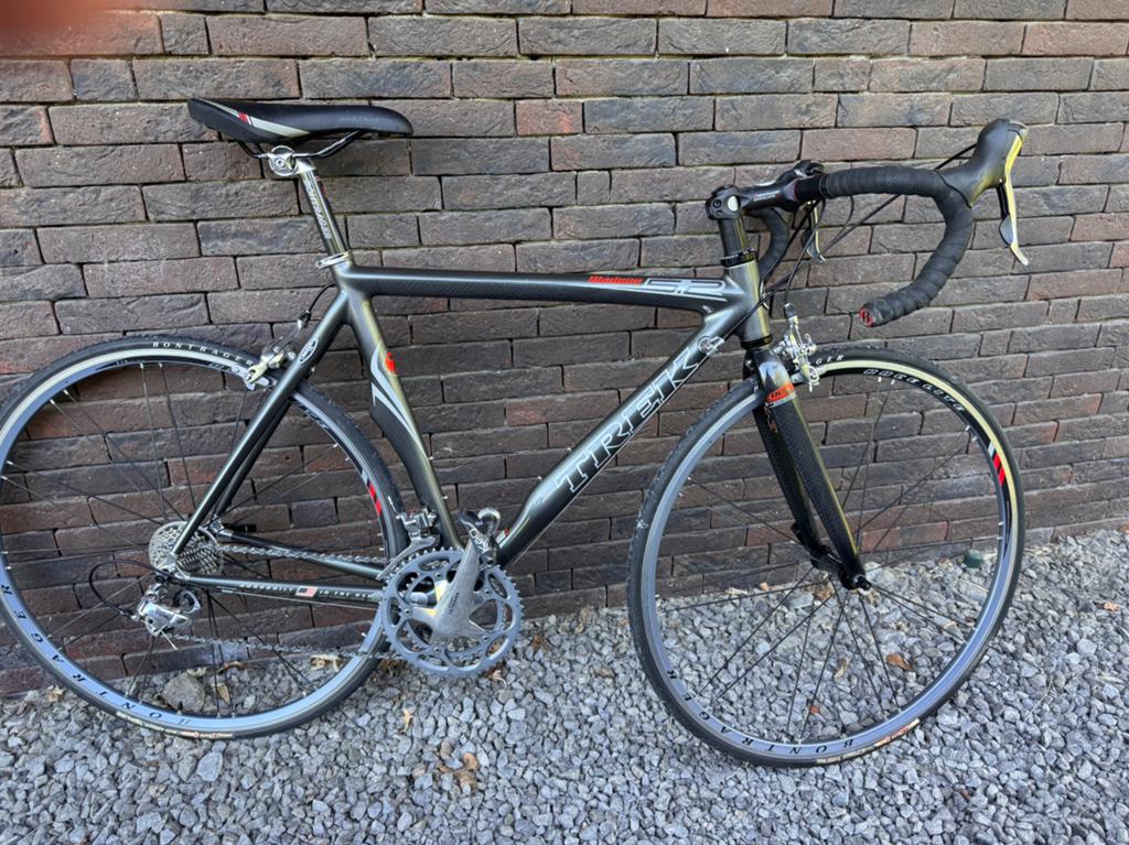 🔥 Trek Madone 5.2 Carbone – 300km – État NEUF !, Autres marques, Frein sur jante, Comme neuf, Enlèvement