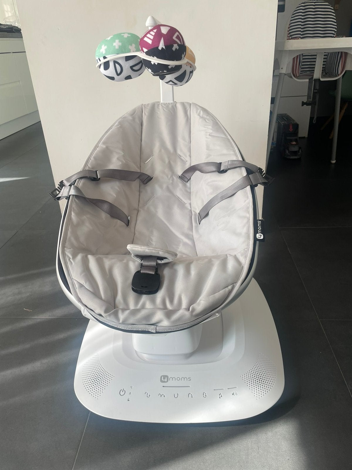 Mamaroo 5 te koop 175€, Kinderen en Baby's, Ophalen, Zo goed als nieuw