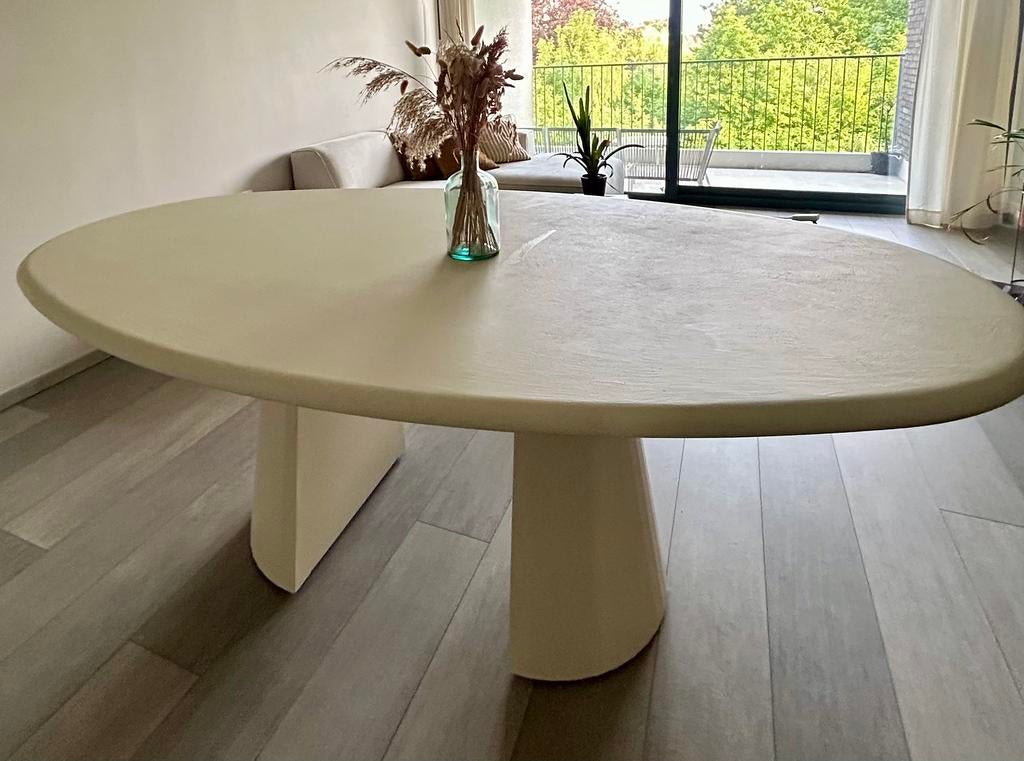 Eetkamertafel ovaal 210 x 120 cm (merk:XOOON), Ophalen, Zo goed als nieuw, Ovaal