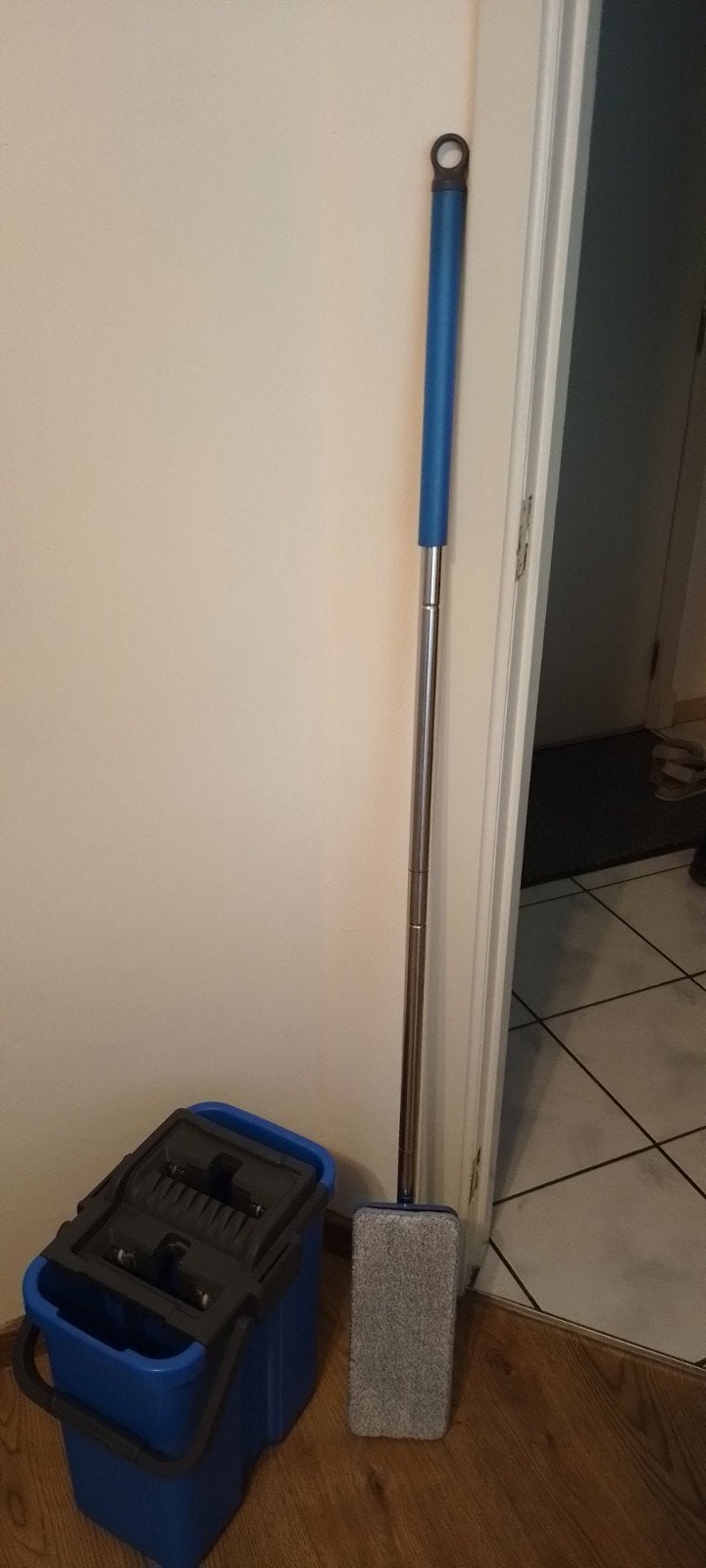 Handymop, Huis en Inrichting, Emmers, Ophalen, Zo goed als nieuw, Kunststof, Met handgreep