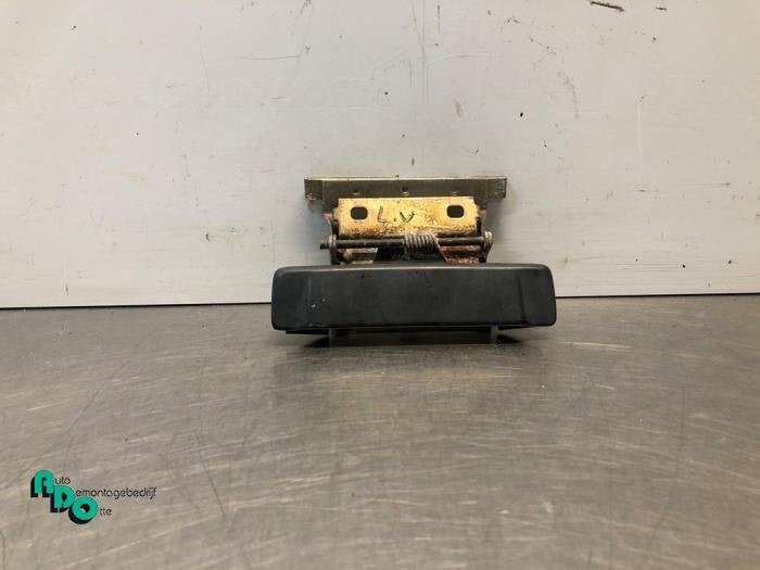 Portiergreep 4Deurs links-voor van een BMW 3-Serie (3-Serie, Gebruikt, -, -, Ophalen of Verzenden