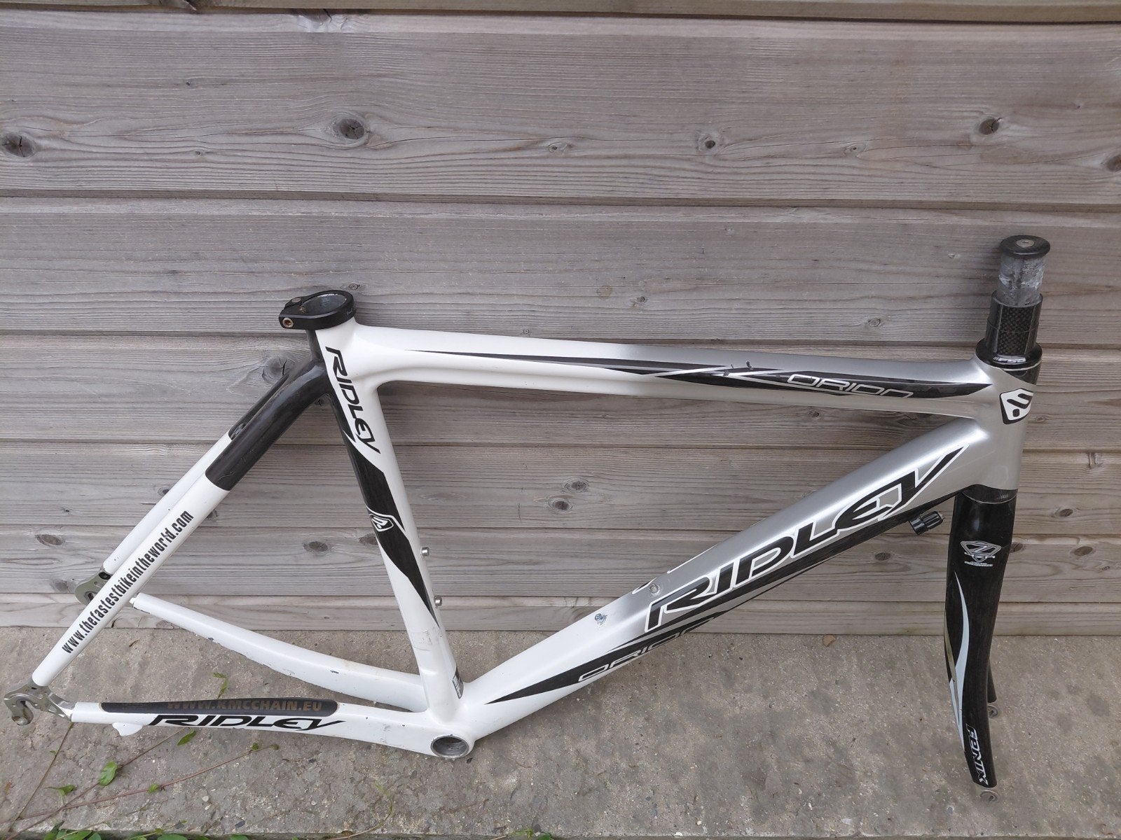 Cadre de vélo de route Ridley Orion en carbone.
Tube vertica, Utilisé, Ridley, Carbone, Enlèvement