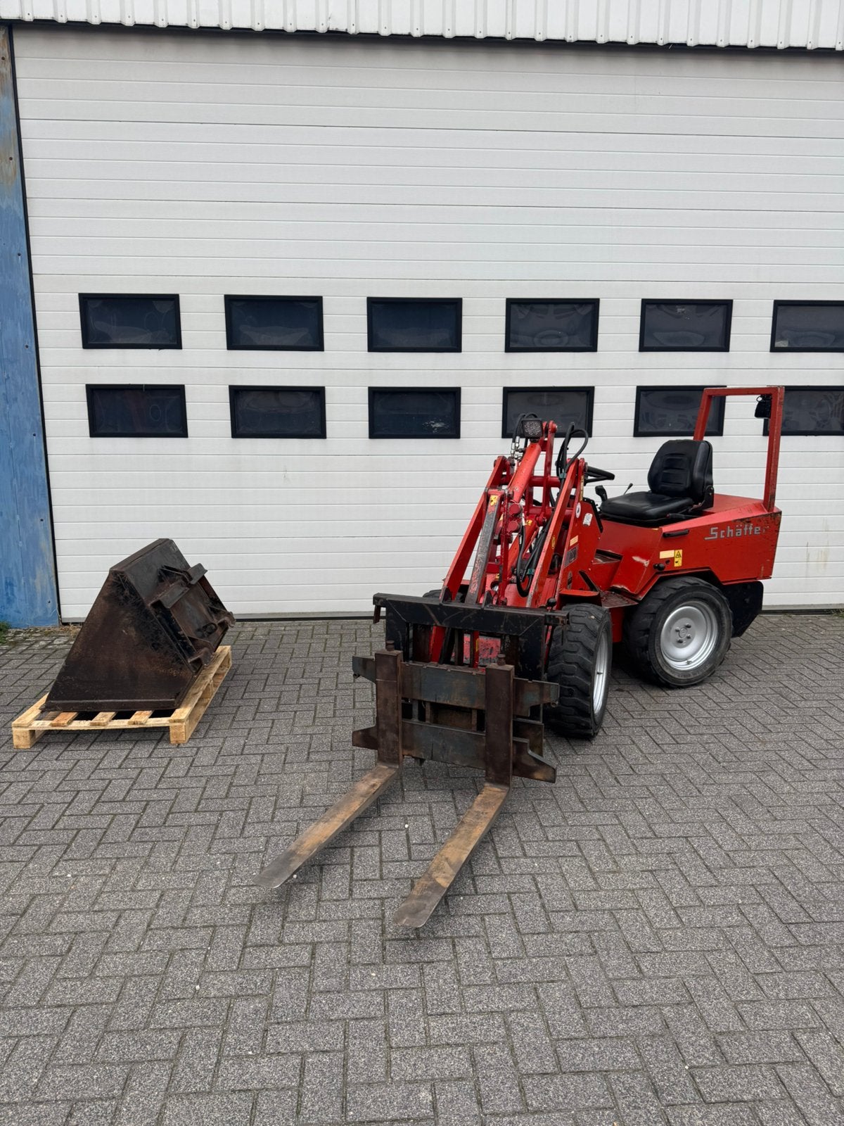 Schaffer 222S loader minishovel shovel kniklader, Ophalen