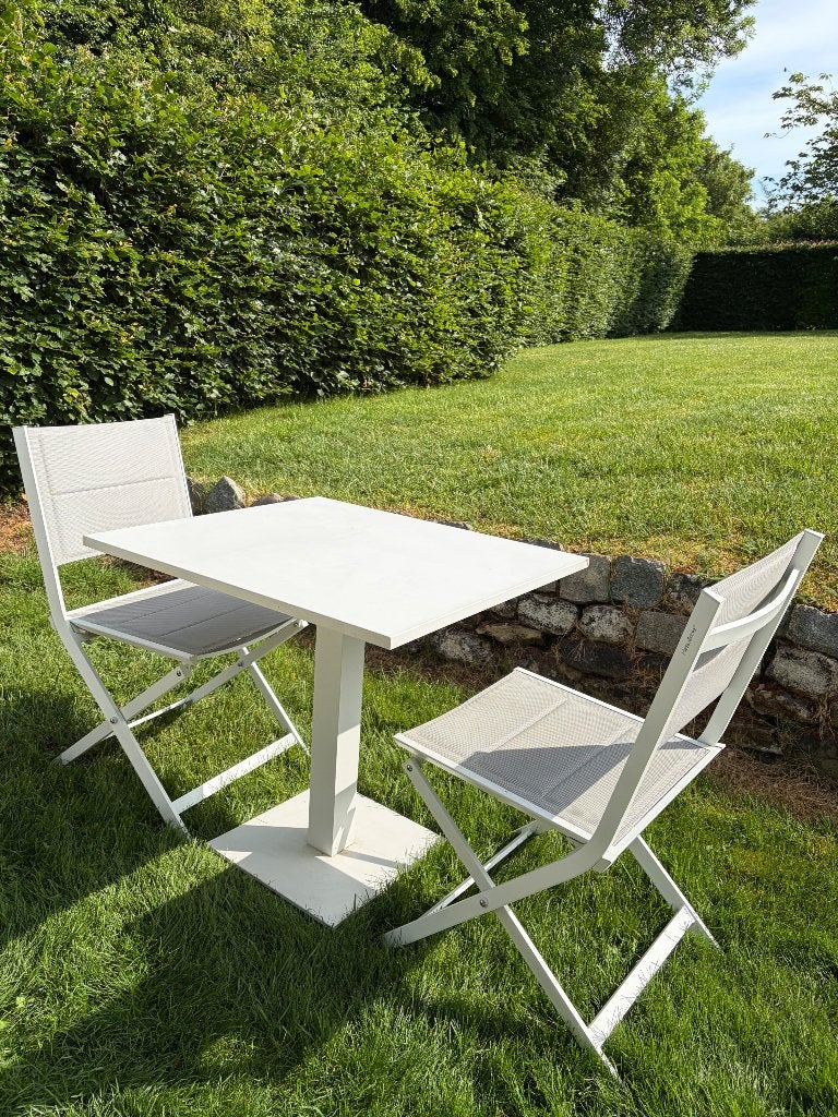 Set de jardin aluminium blanc – 2 chaises + table, Enlèvement, Comme neuf, Carré, Aluminium