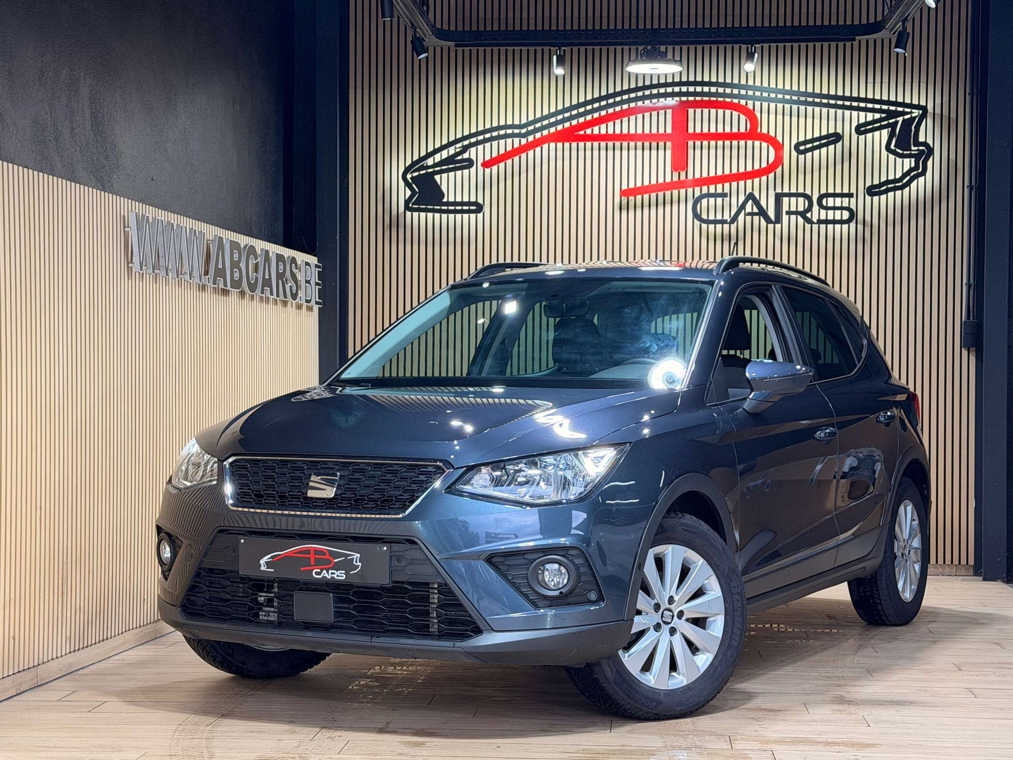 SEAT Arona 1.0 TSI Xcellence * GARANTIE 12 MOIS * (bj 2021), Auto's, Lichtsensor, Stof, Gebruikt, 95 pk