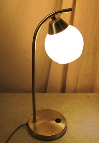 Belle lampe de table rétro en métal - 37 cm, Enlèvement ou Envoi, Maison et Meubles