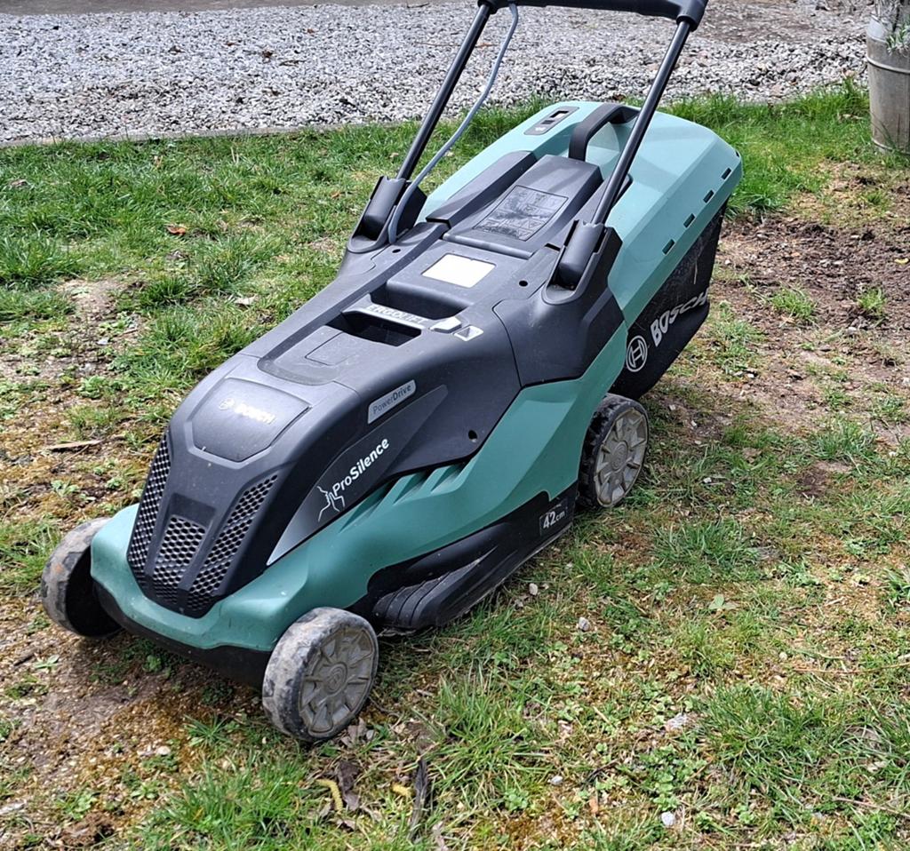 Tondeuse Bosch AdvancedRotak 690, Enlèvement, Utilisé, Tondeuses à gazon électriques, Bosch