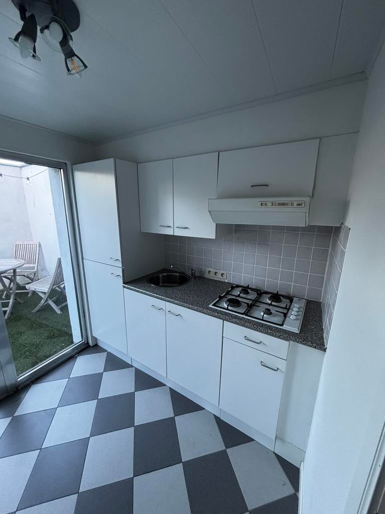 Tweedehands keuken te koop – Mechelen, Maison & Meubles, Cuisine | Cuisines complètes, Utilisé, Cuisine à paroi simple, Blanc