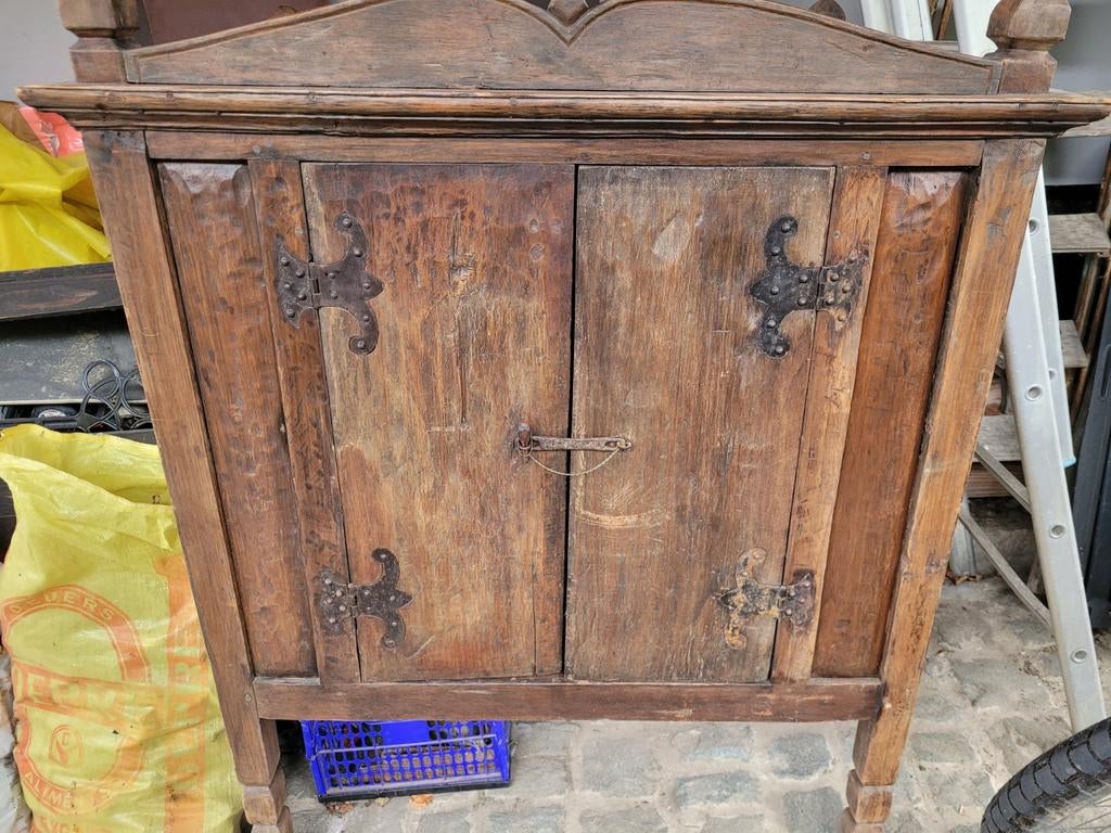Mooie volhouden kast (exotische stijl), Antiek en Kunst, Ophalen