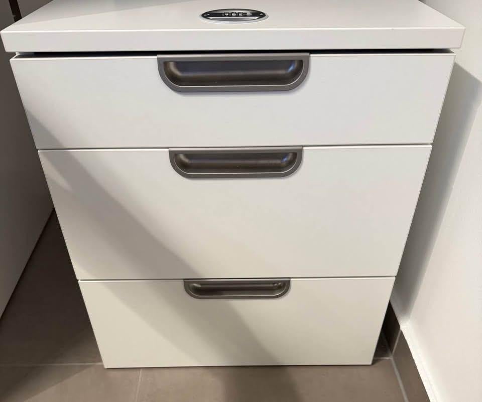 Ikea ladeblok met slot, Ophalen, Zo goed als nieuw, IKEA