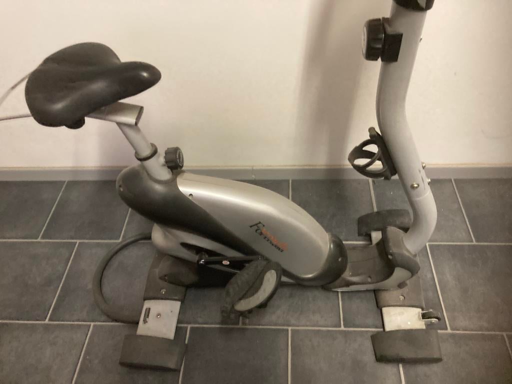 Home trainer, Sports & Fitness, Équipement de fitness, Enlèvement, Comme neuf