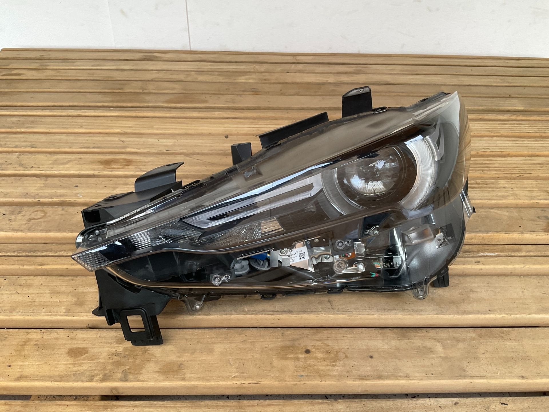 Koplamp Mazda CX-5 CX5 KB8N51040 4603916500 Links LED b3-458, Auto-onderdelen, Gebruikt, Shinchi, Fuchu-Cho 3-1
730-8670  Hiroshima