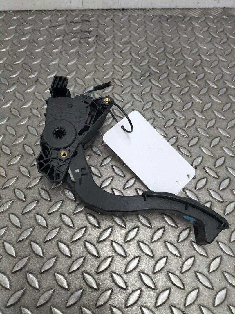 DACIA DUSTER GASPEDAAL SENSOR 180108467R, 6PV012902 2018, Enlèvement ou Envoi, Utilisé, ARN reconnu