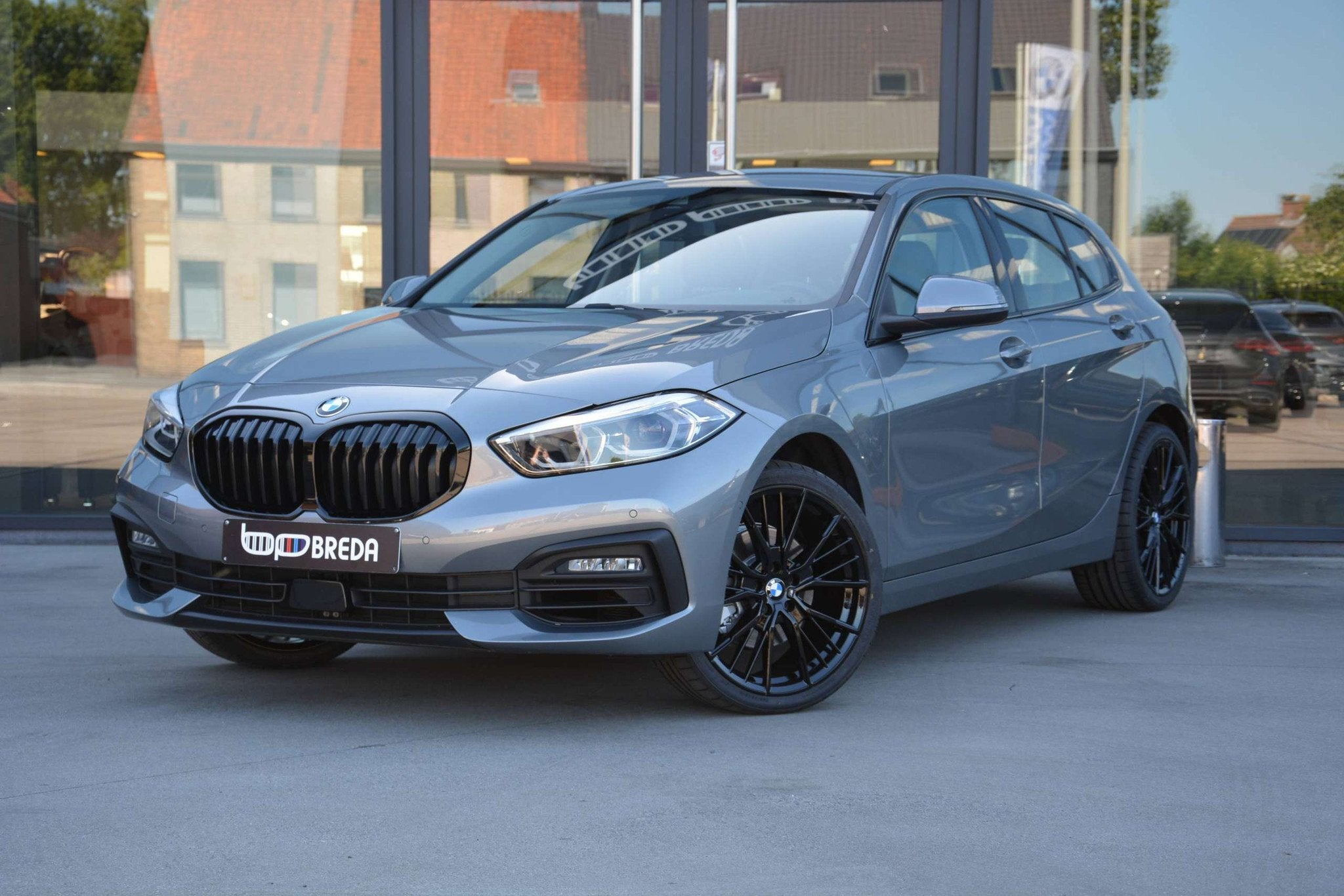 BMW 1 Serie 116 i / Cam/ LED/ Cruise Control/ Navi/ Carplay/, Argent ou Gris, Achat, Entreprise, Ordinateur de bord