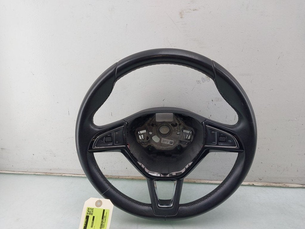 VOLANT DIRECTION Skoda Scala (|5E0419091BQ|5E0419091BQCWE|), Utilisé, Info@skoda-auto.de, Skoda, Max-Planck-Straße  3-5
64331  Weiterstadt, DE