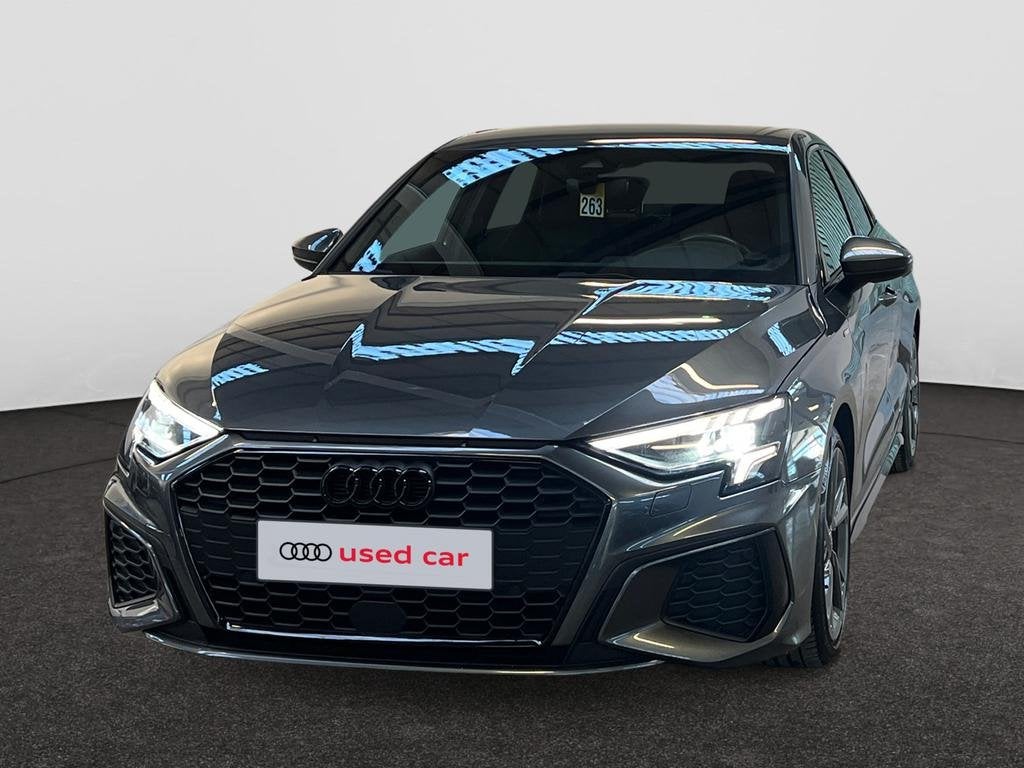 Audi A3 Sedan A3 30 TFSI S line S tronic, Autos, Audi, Argent ou Gris, Achat, Cruise Control, Autre carrosserie