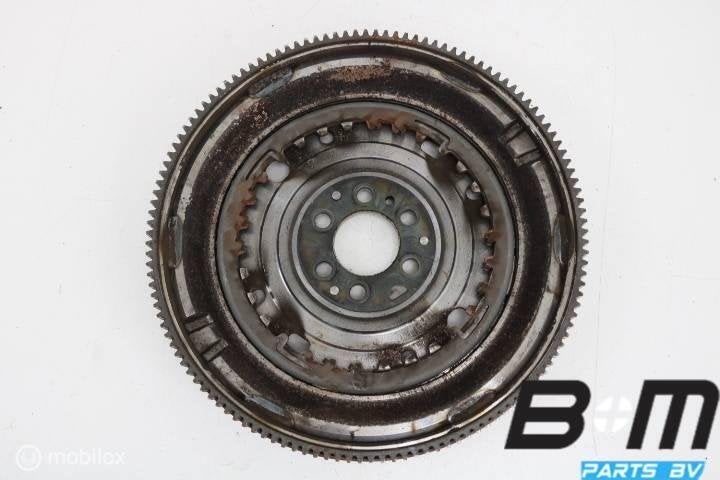 Vliegwiel VW Polo 6R 1.4 CAVE 03C105266G, Utilisé