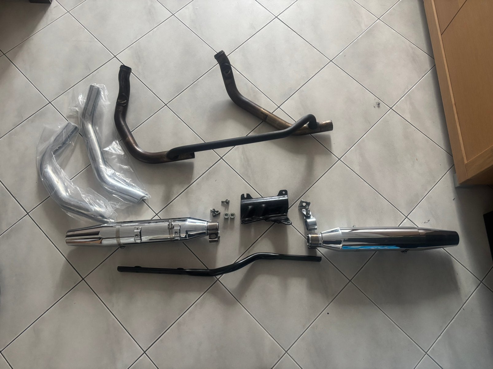 Complete orginele uitlaat sportster injectie, Motoren, Ophalen of Verzenden