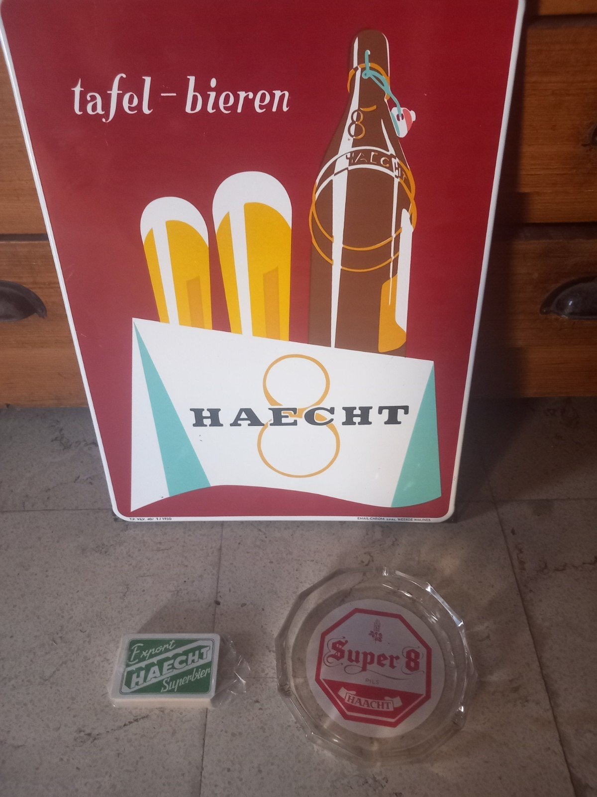Brouwerij Haecht Haacht asbak speelkaarten reclamebord ijzer, Ophalen