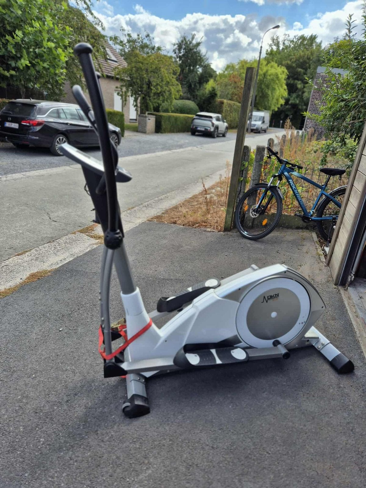 Crosstrainer, Sport en Fitness, Fitnessapparatuur, Ophalen, Zo goed als nieuw