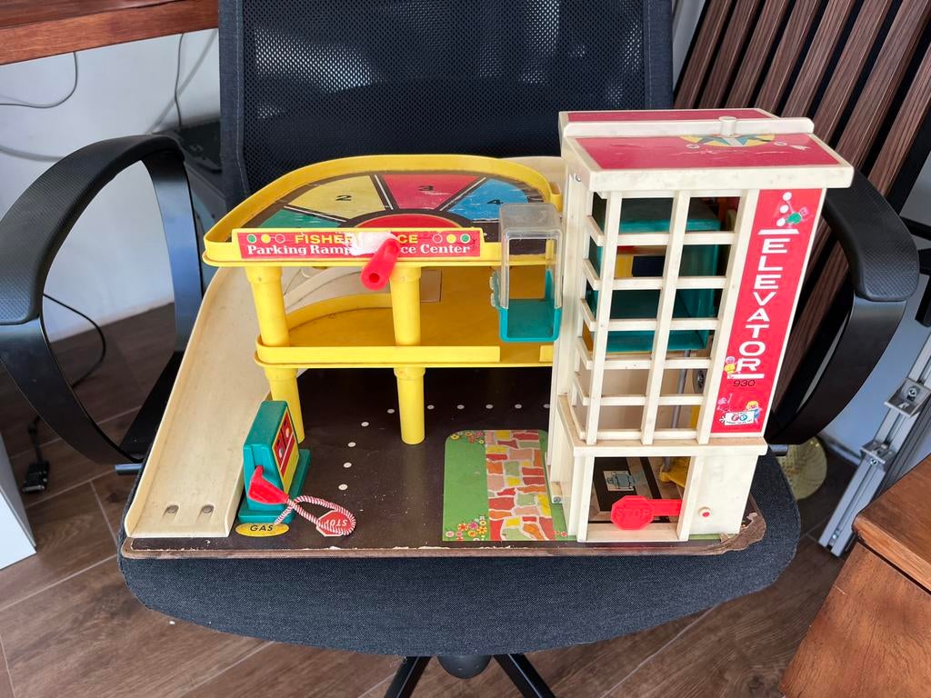 Fisher Price garage, Ophalen, Gebruikt, Overige typen, Met geluid