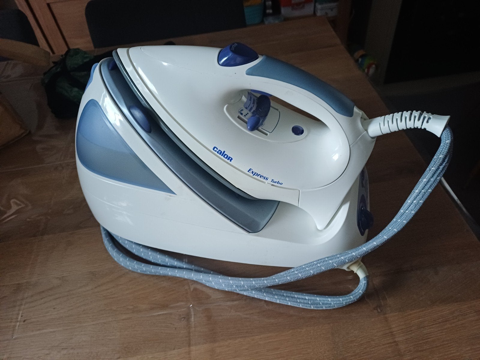 Zeer degelijke stoomstrijkijzer Calor express turbo, Ophalen