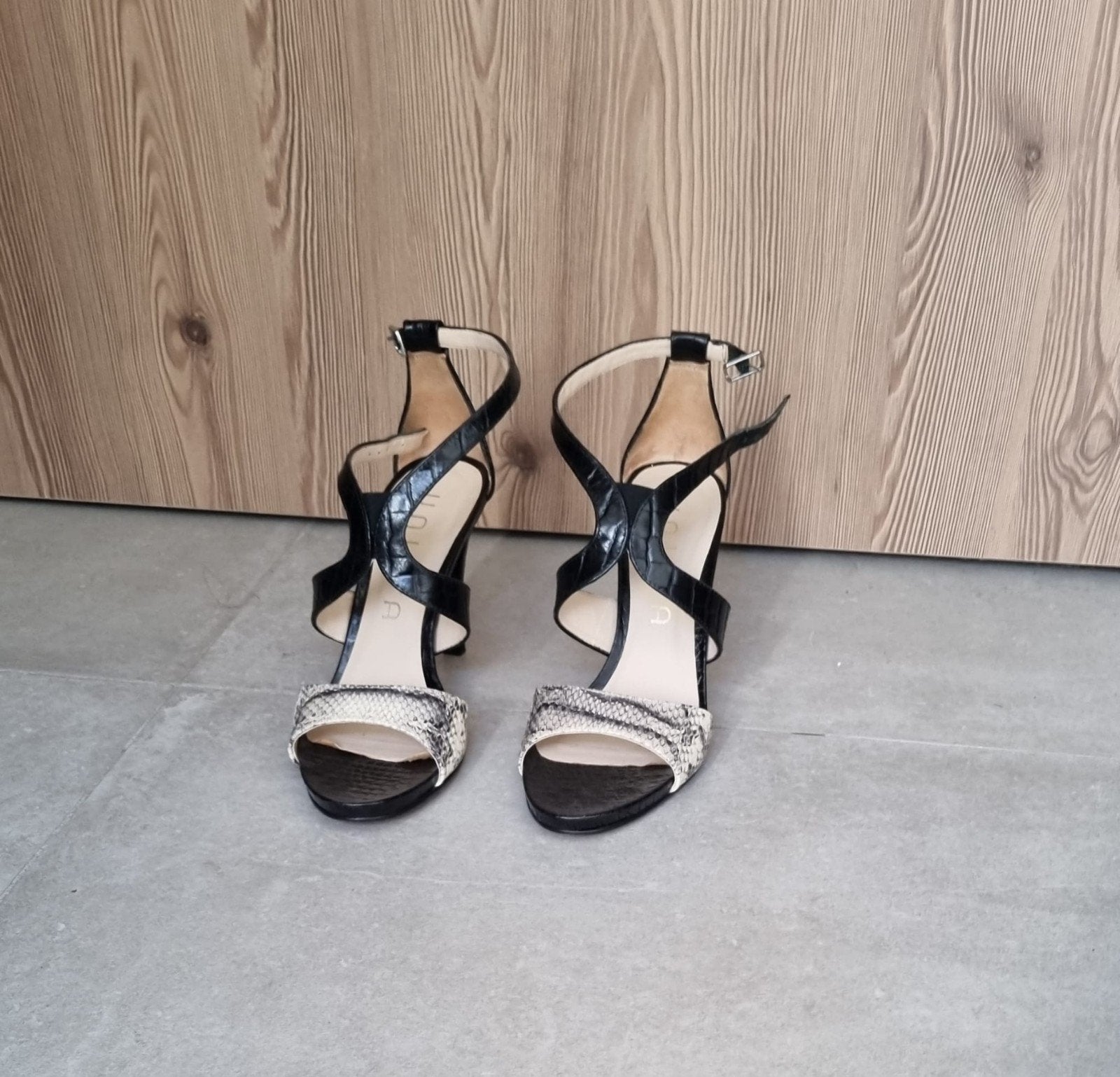 Pumps, Pumps, Zwart, Ophalen of Verzenden, Zo goed als nieuw