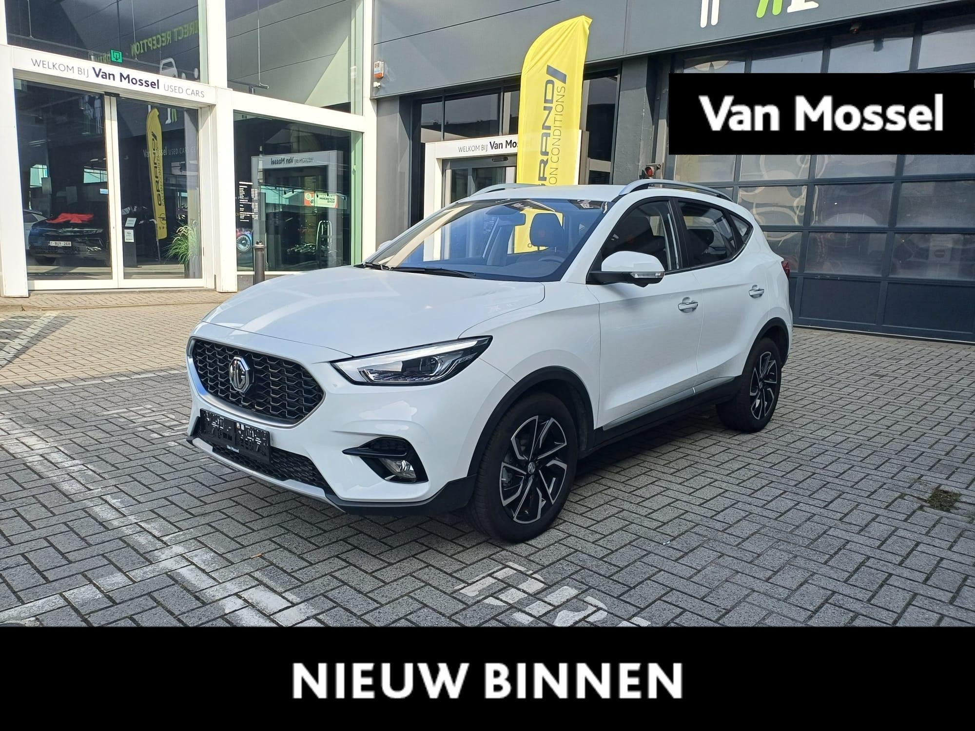 MG ZS Luxury, Stof, ZS, Overige brandstoffen, Wit