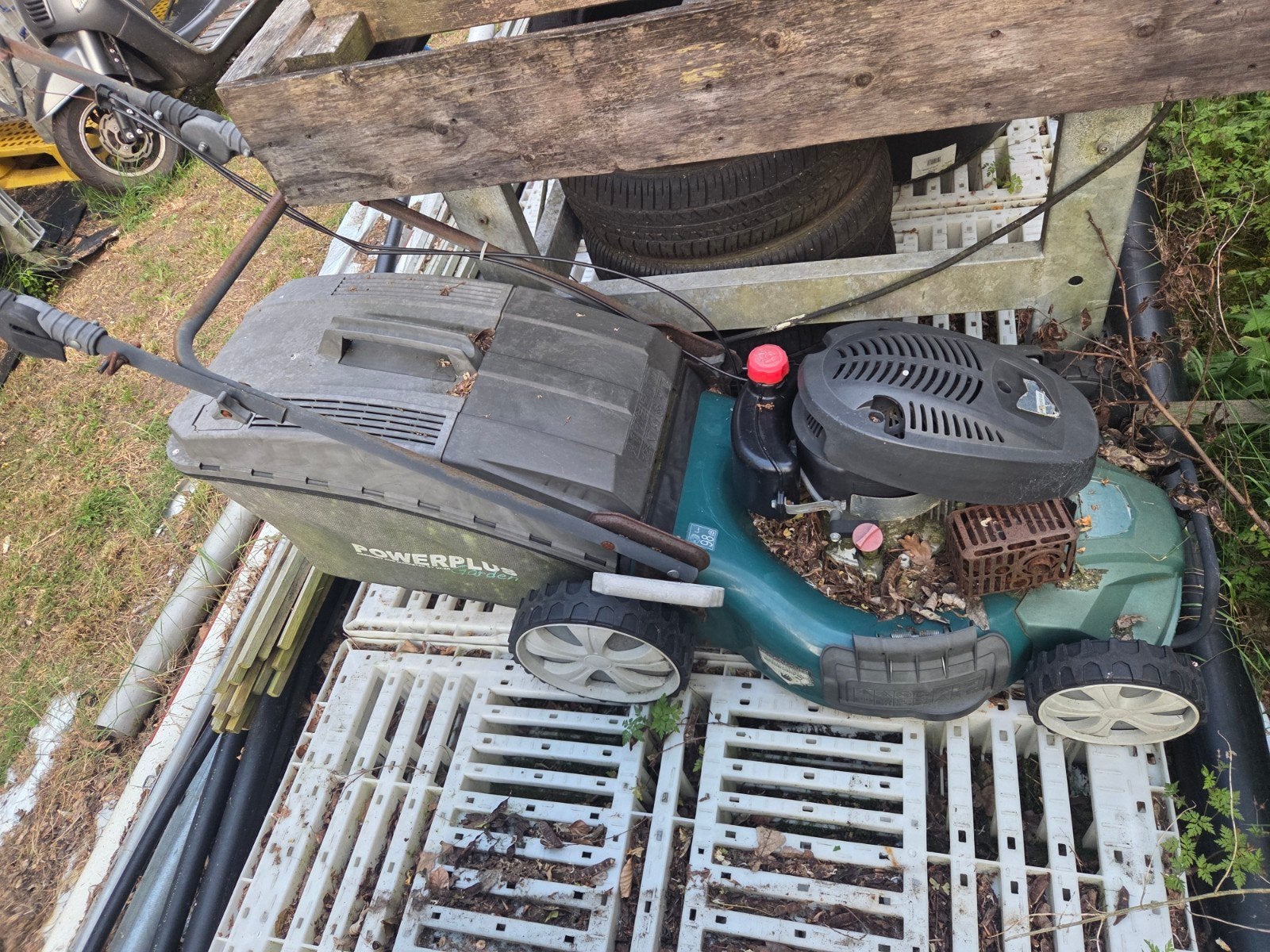Powerplus Garden benzine grasmaaier, Tuin en Terras, Ophalen, Cirkelmaaier, Gebruikt, Opvangbak