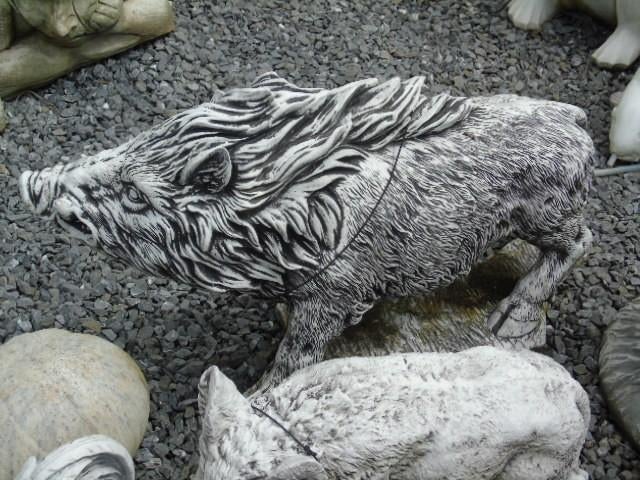 gepatineerde steen van groot wild zwijn, goede keuze!!!, Ophalen, Nieuw, Steen, Dierenbeeld