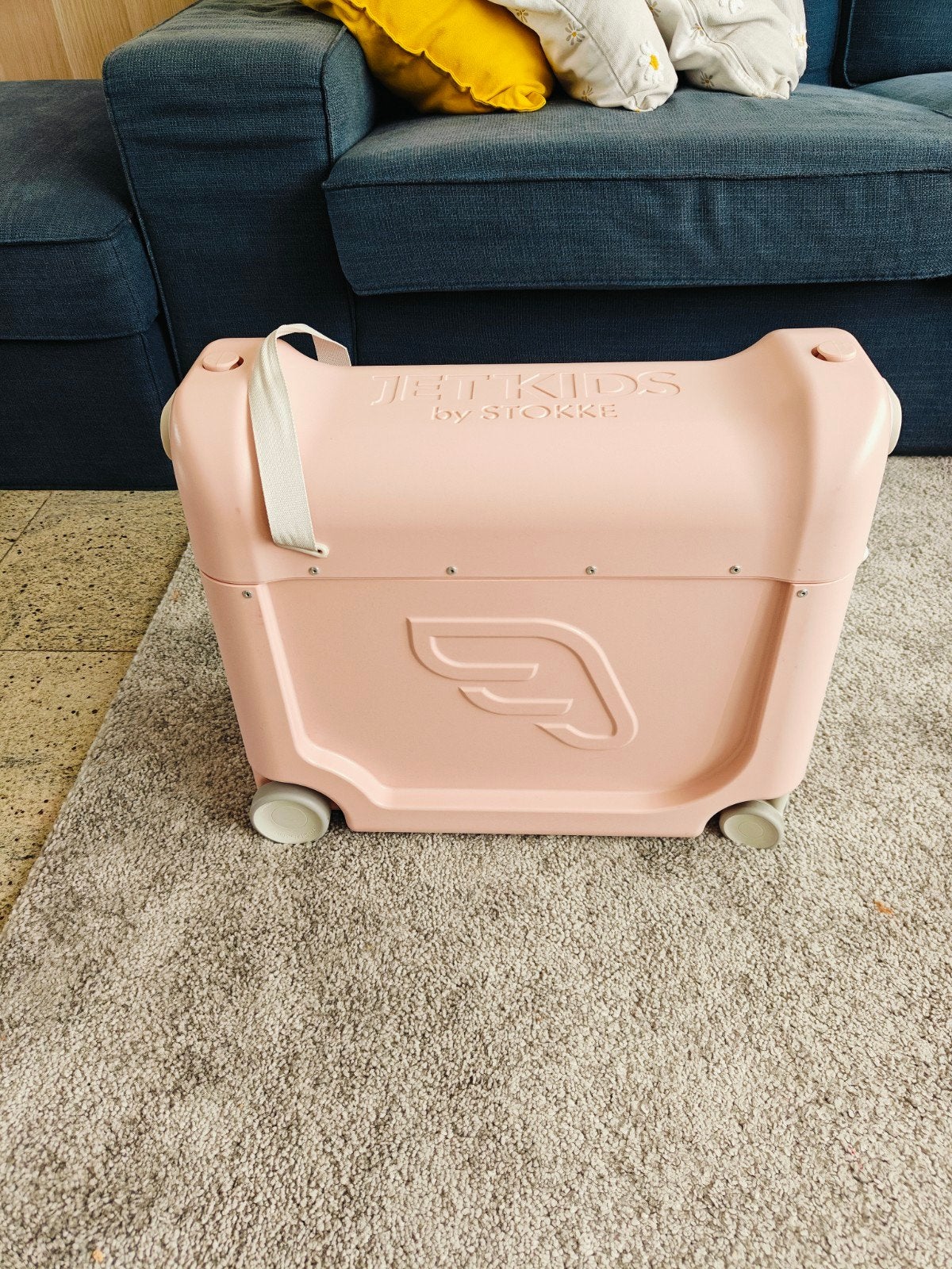 bagage à main pour enfants Jetkids Stokke coral rose, Bijoux, Sacs & Beauté, Valises, Comme neuf, Plastique dur, Moins de 50 cm