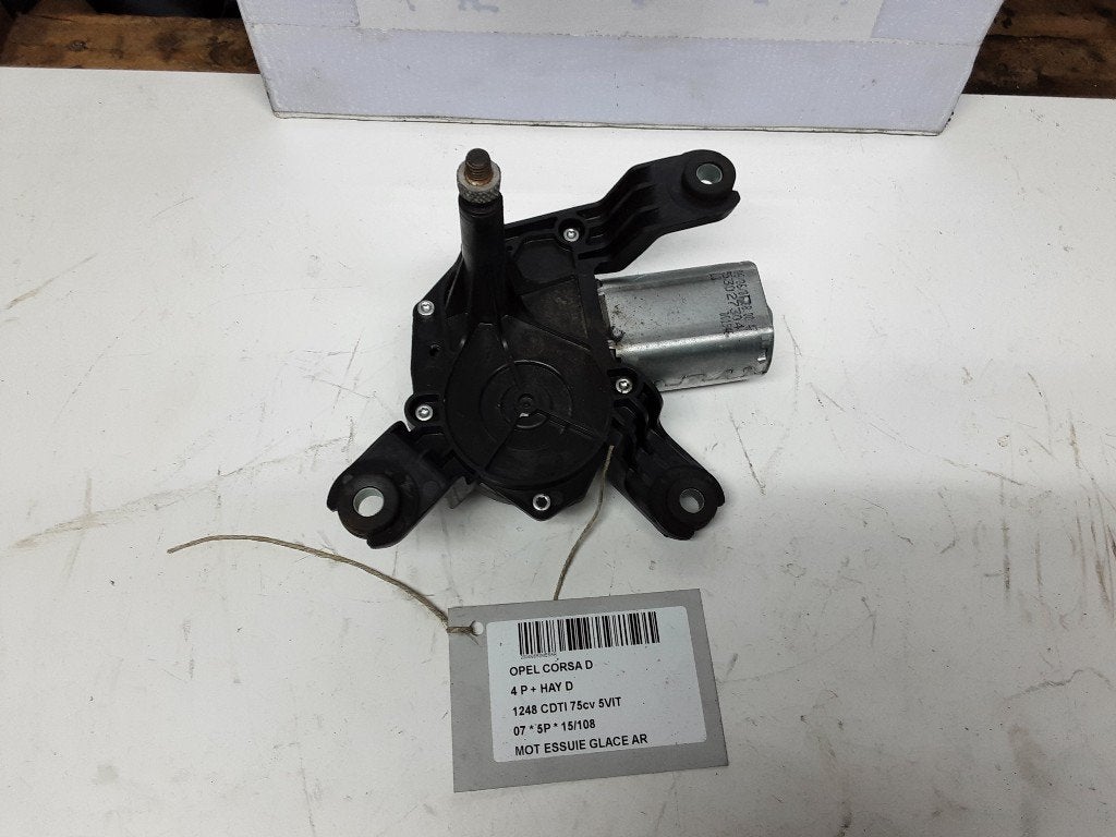 MOTEUR ESSUIE-GLACE ARRIÈRE Opel Corsa D (53027312), Utilisé, Rue de l'Espoir 34 34
4030  GRIVEGNÉE, BE, Info@Collignon.be, Opel